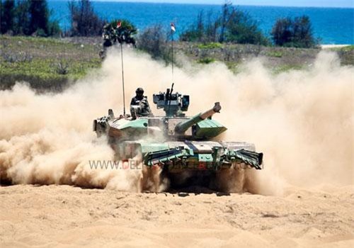 Lý do nào khiến dòng tăng T-90 Nga chiếm trọn cảm tình của Ấn Độ?