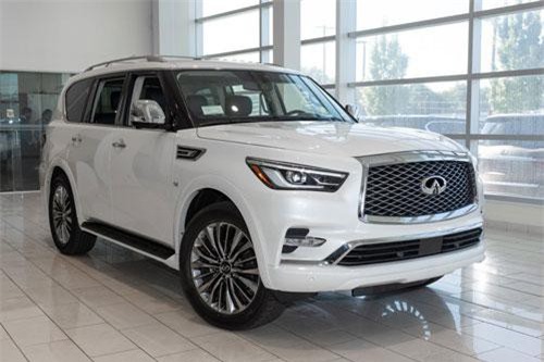 SUV động cơ V8, công suất 400 mã lực, giá hơn 1,5 tỷ đồng