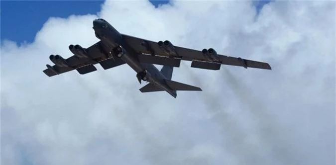Hoang mang dan vu khi Iran doi pho B-52, Tomahawk