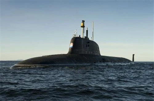 Trả lời phỏng vấn hãng tin RIA, ông Alexey Rakhmanov - TGĐ Tập đoàn Đóng tàu Thống nhất Nga (USC) tiết lộ, trong quá trình thử nghiệm tàu ngầm hạt nhân Kazen người đã phát hiện ra một số lỗ hổng thiết kế. 