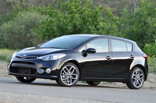 Kia Forte5, đối thủ khiến Mazda 3 phải dè chừng