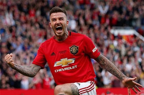 CLIP: Beckham lập công, huyền thoại M.U 'vùi dập' huyền thoại Bayern