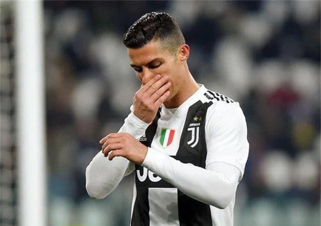 C.Ronaldo ghi bàn kém nhất trong vòng 10 năm qua - 1