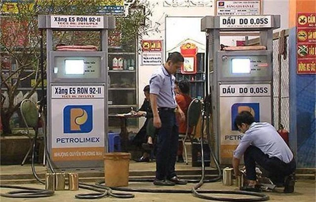 Nghệ An: Lật tẩy nhiều hành vi gian lận trong kinh doanh xăng dầu - 3