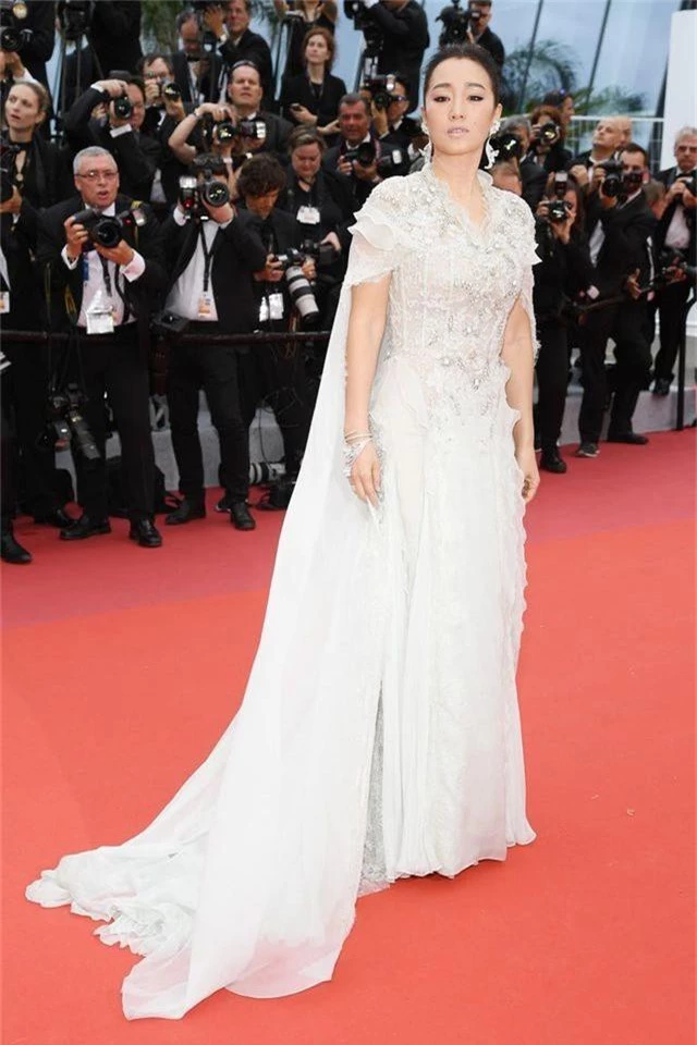 Những bộ váy đẹp nhất trên thảm đỏ Cannes 2019 - 38