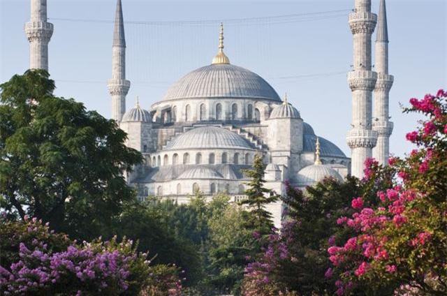 Hai thành phố Đông Nam Á duy nhất lọt top 10 điểm đến cuối tuần có chi phí phải chăng nhất