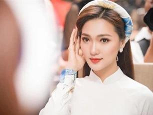 Mãn nhãn với nhan sắc của 7 nàng WAGs hấp dẫn nhất ĐT Việt Nam
