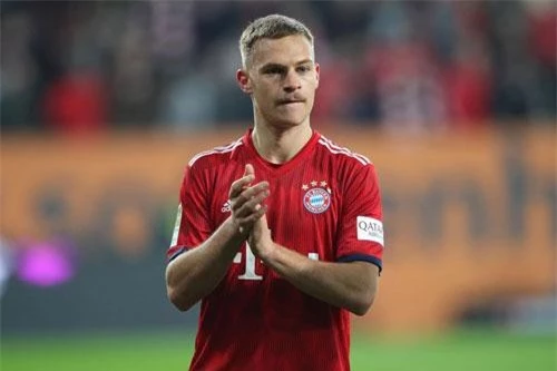 Hậu vệ: Joshua Kimmich (Bayern Munich).