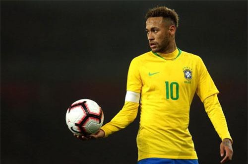 Vô kỉ luật, Neymar bị tước trọng trách ở ĐT Brazil