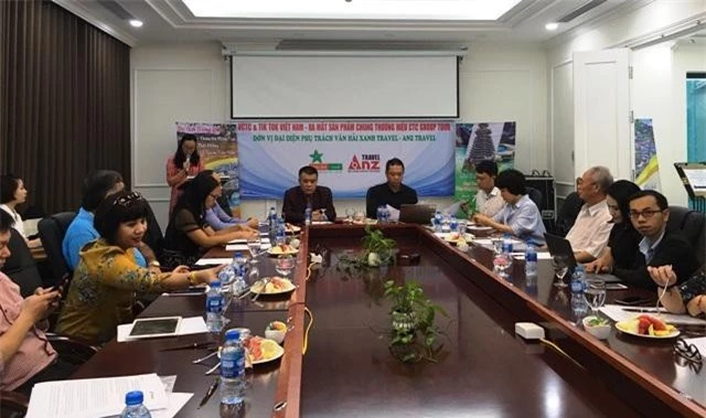 Lễ ký kết hợp tác giữa Hội du lịch cộng đồng Việt Nam (VCTC) và TikTok,