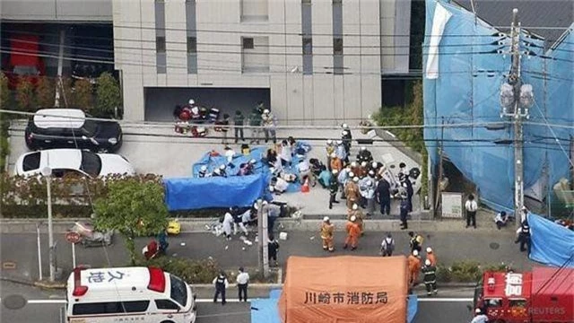 Tấn công bằng dao kinh hoàng gần Tokyo, 2 người chết, 17 người bị thương - 1