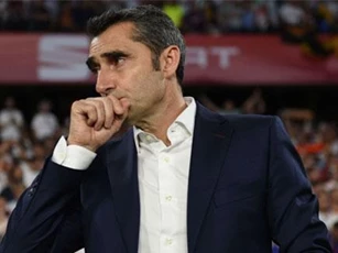 Barca chốt 4 phương án thay thế HLV Valverde