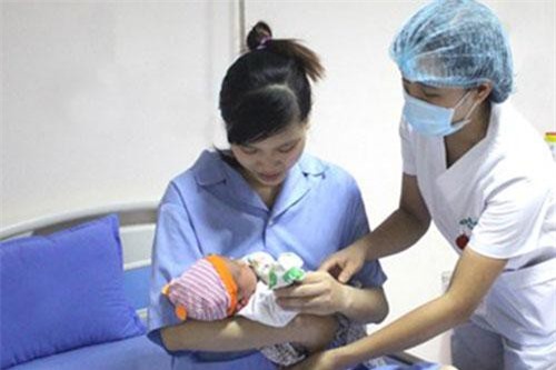 Từ 01/7/2019, tăng trợ cấp 01 lần khi sinh con thêm 200.000 đồng