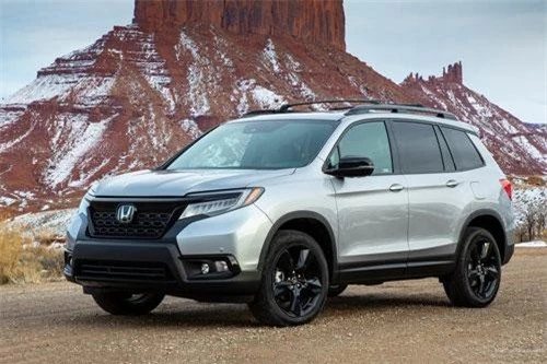 1. Honda Passport 2019 (giá khởi điểm: 31.990 USD).