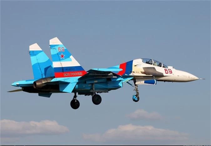 12 may bay Su-30K duoc du doan toi VN da co chu-Hinh-7