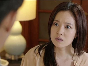 Chồng lương 8 triệu/tháng mà đòi mua nhà 3 tỷ, vợ phát hiện âm mưu và chỉ đáp 1 câu khiến anh ta tẽn tò