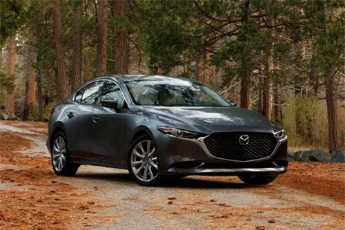 7. Mazda 3 2019 (giá khởi điểm: 21.000 USD).