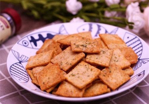 Cách làm món snack khoai tây siêu dễ để mẹ dành cho các bé