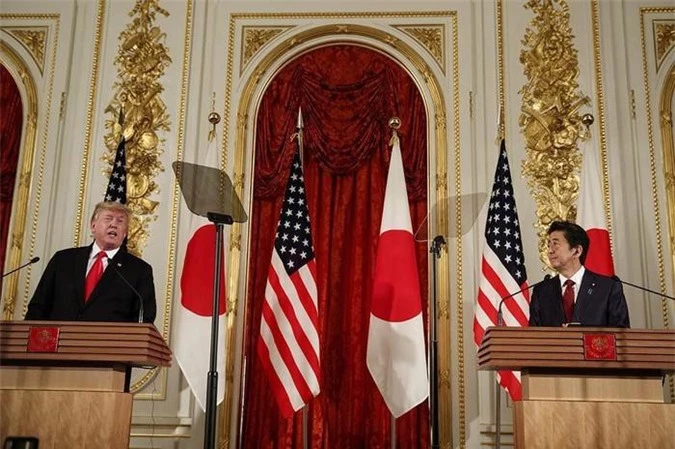 Tổng thống Mỹ Donald Trump và Thủ tướng Nhật bản Shinzo Abe. (Ảnh: Reuters)