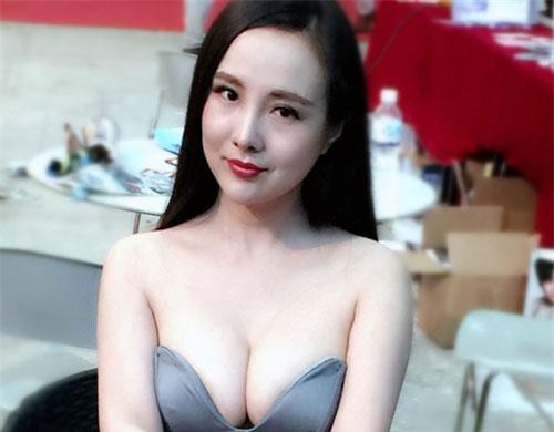 Can Lộ Lộ bị "đuổi" khỏi showbiz vì chiêu trò và thích khoe thân giờ ra sao?