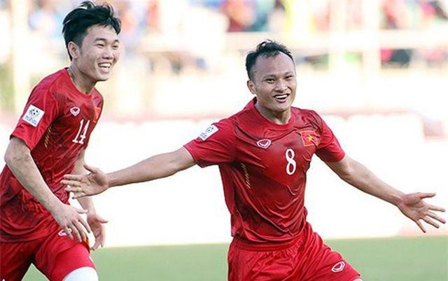 Không đá trận nào vẫn lên tuyển, Trọng Hoàng nói gì?