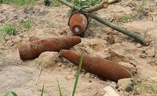 Gia Lai: Cưa đầu đạn lấy phế liệu, đôi vợ chồng thương vong