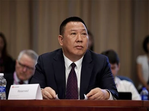 Huawei: Lệnh cấm của Trump có thể khiến 10.000 người Mỹ mất việc