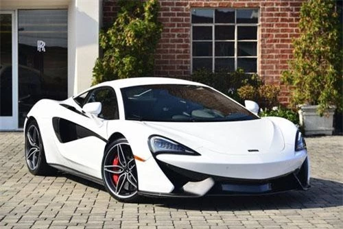 5. McLaren 570S.