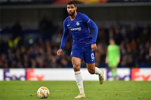 Tiền vệ trung tâm: Ruben Loftus-Cheek (Chelsea).