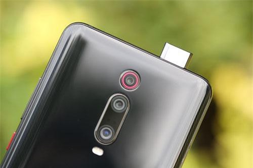 Cận cảnh Redmi K20: 3 camera sau, pin 4.000 mAh, cấu hình 'khủng', giá 7 triệu