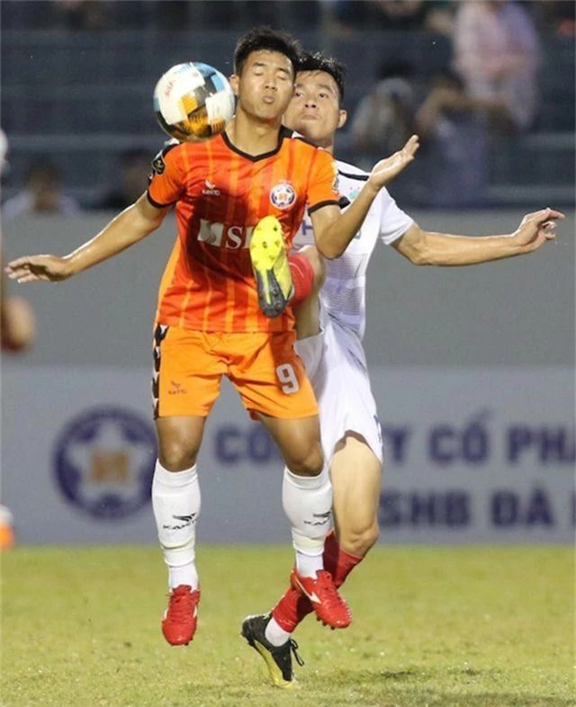 Hà Đức Chinh ghi bàn, SHB Đà Nẵng đánh bại đội đầu bảng TPHCM - 1