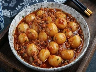 Chế biến thịt bằm theo cách này thì già trẻ lớn bé trong nhà đều khen ngon hết!