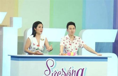 "Bà mai" Cát Tường tiết lộ từng trải qua 3 mối tình lệch tuổi