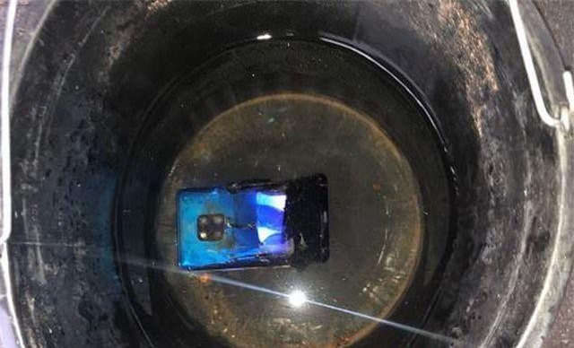 Smartphone Huawei bất ngờ phát nổ khiến cả rạp hát phải sơ tán