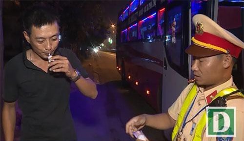 CLIP: Quảng Bình tăng cường xử lý vi phạm nồng độ cồn