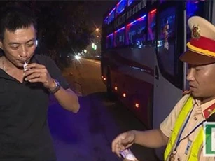 CLIP: Quảng Bình tăng cường xử lý vi phạm nồng độ cồn