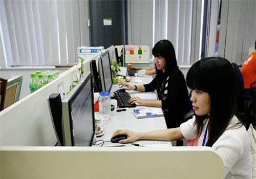 Hưởng ứng "Girls in ICT Day”: Dấu ấn của “những bông hồng" công nghệ