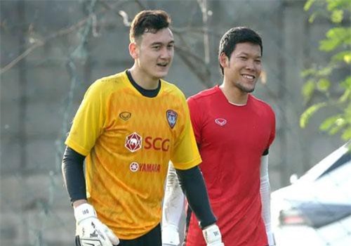 Văn Lâm hết lời khen ngợi thủ môn đội tuyển Thái Lan