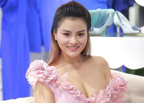 Siêu mẫu Vũ Thu Phương: “Đã làm dì ghẻ nên thương con chồng”