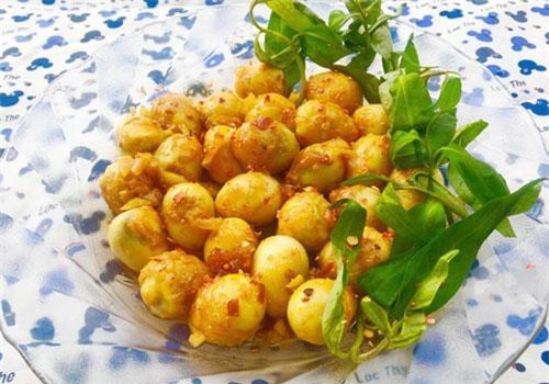 Cách làm món trứng cút xào bơ tỏi đậm đà, ngon cơm