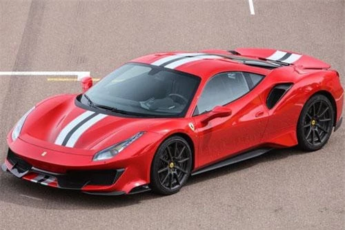 7. Ferrari 488 Pista (công suất tối đa: 711 mã lực).