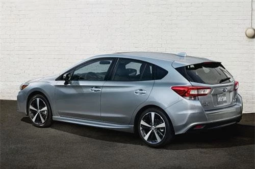 8. Subaru Impreza Hatchback 2019.