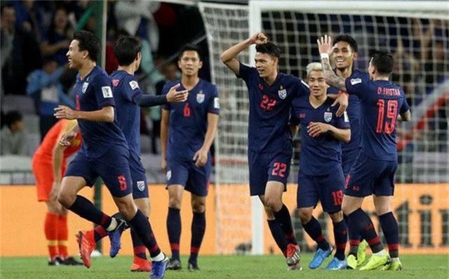 HLV Thái Lan triệu tập gấp “gương mặt lạ” chờ đấu đội tuyển Việt Nam - 2