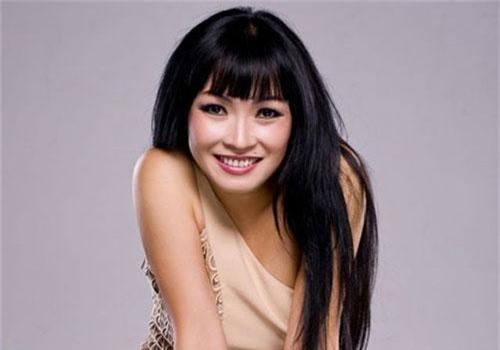 CHUYỆN SHOWBIZ (1/6): Phương Thanh bị đồn “đồng tính, hay đánh người”, Minh Tú tâm sự “sốc” về chuyện lấy chồng