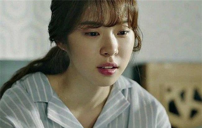 Sau khi gặp mặt chị dâu tương lai, bố tôi ốm liệt giường khiến tôi tò mò tìm hiểu rồi chết lặng trước bí mật khó tin