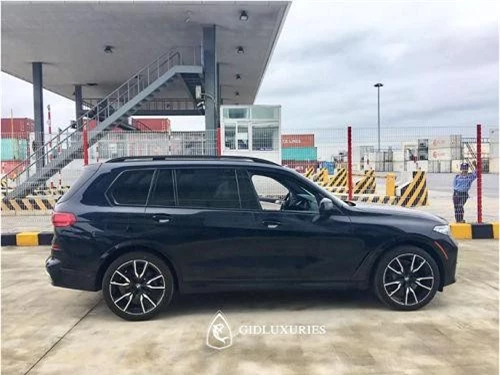 SUV BMW X7. Ảnh: TechZ.