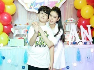 Trương Quỳnh Anh tuyên bố ở chung nhà vì con nhưng trong ngày sinh nhật Sushi dân mạng lại phát hiện điều này