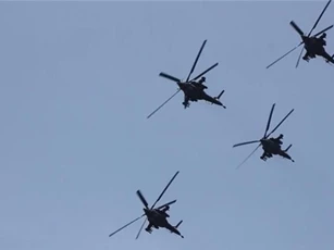 CLIP: Các phi công Nga thi tài phóng tên lửa, nã pháo tại Crimea