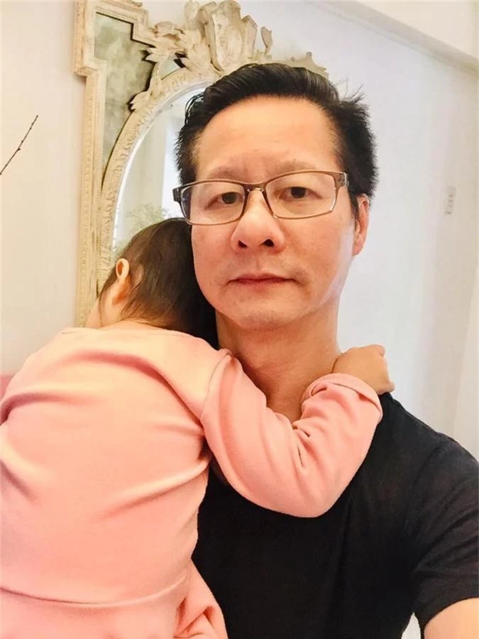 Từng mất kiểm soát chửi bậy trước mặt con trẻ, ông xã Phan Như Thảo rút ra kinh nghiệm khiến bậc cha mẹ phải suy ngẫm - Ảnh 1.