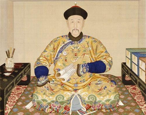 Vì sao Càn Long lạnh nhạt con ruột nhưng cưng nựng con đại thần?